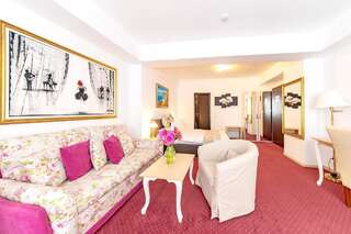Отель Bucur Accommodation Бухарест Superior Double No balcony (No smoking area)-4