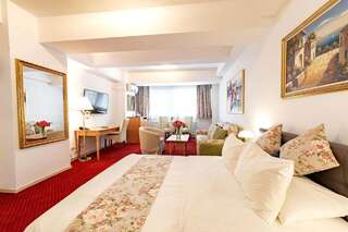 Отель Bucur Accommodation Бухарест Superior Double No balcony (No smoking area)-5