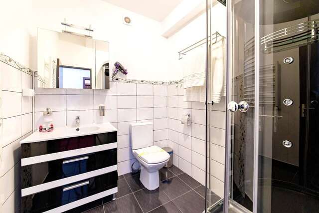 Отель Bucur Accommodation Бухарест-14