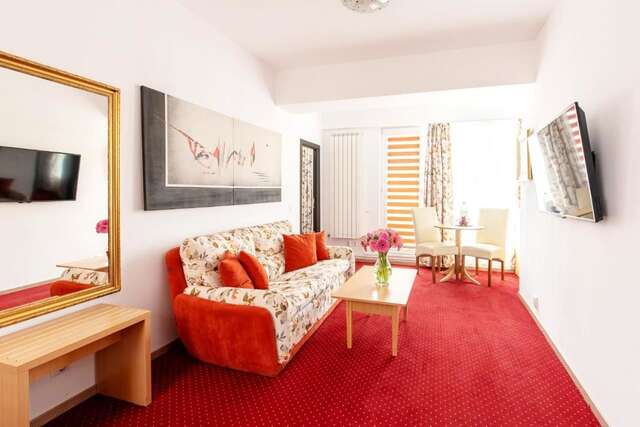 Отель Bucur Accommodation Бухарест-15
