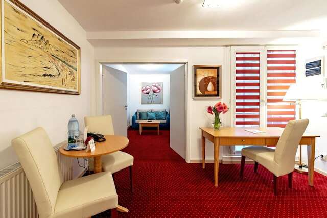 Отель Bucur Accommodation Бухарест-28